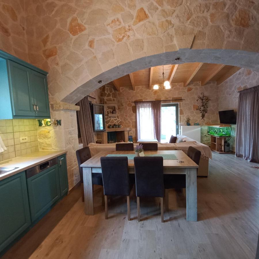 Villa Liberta Keri Buitenkant foto