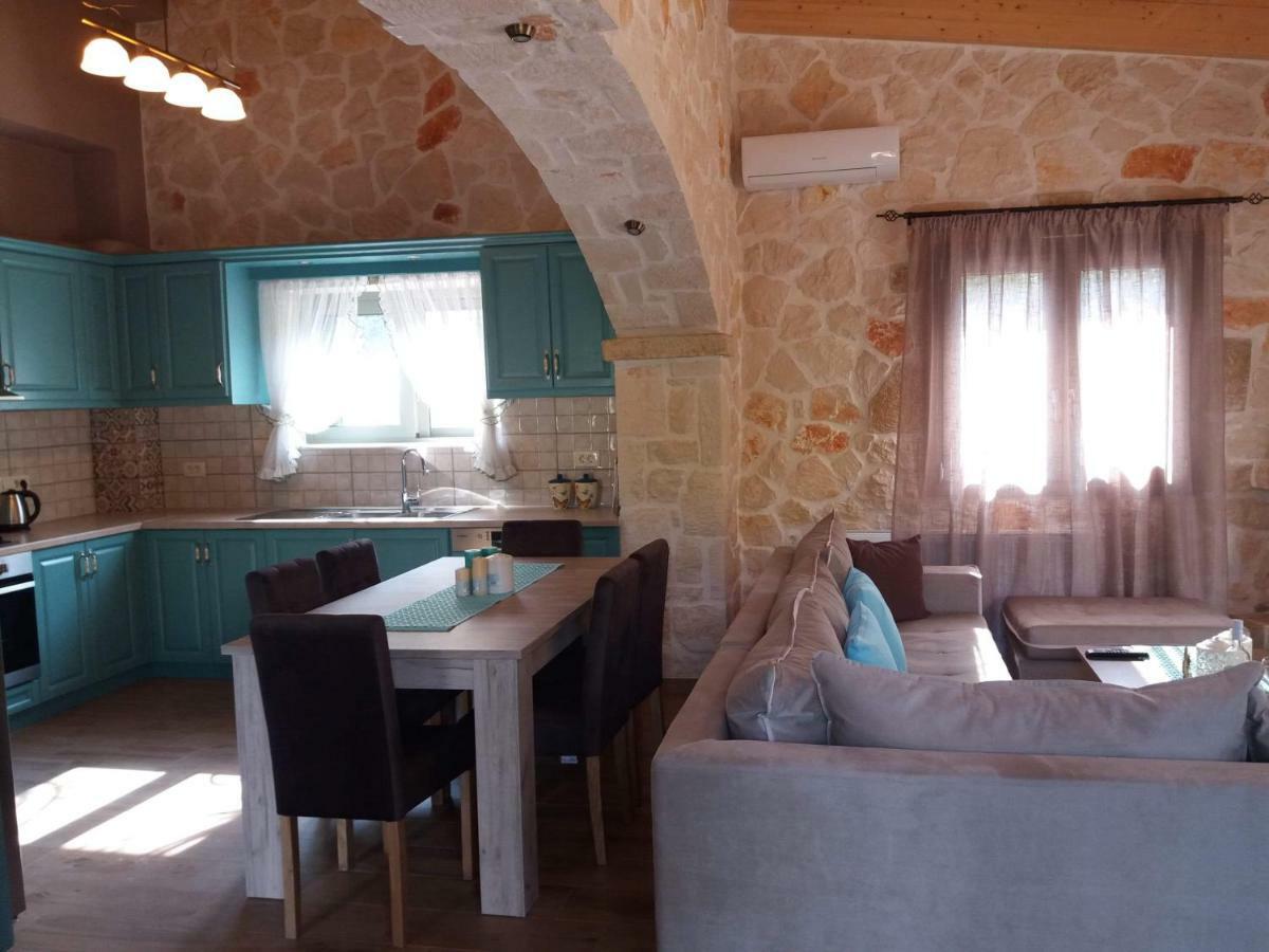 Villa Liberta Keri Buitenkant foto